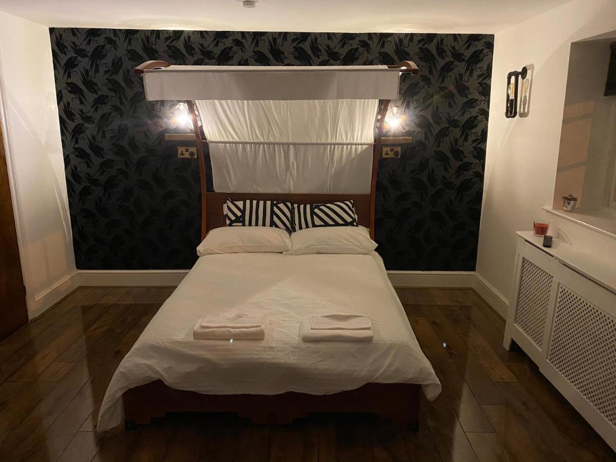 The Raven Suite Henley-on-Thames Esterno foto