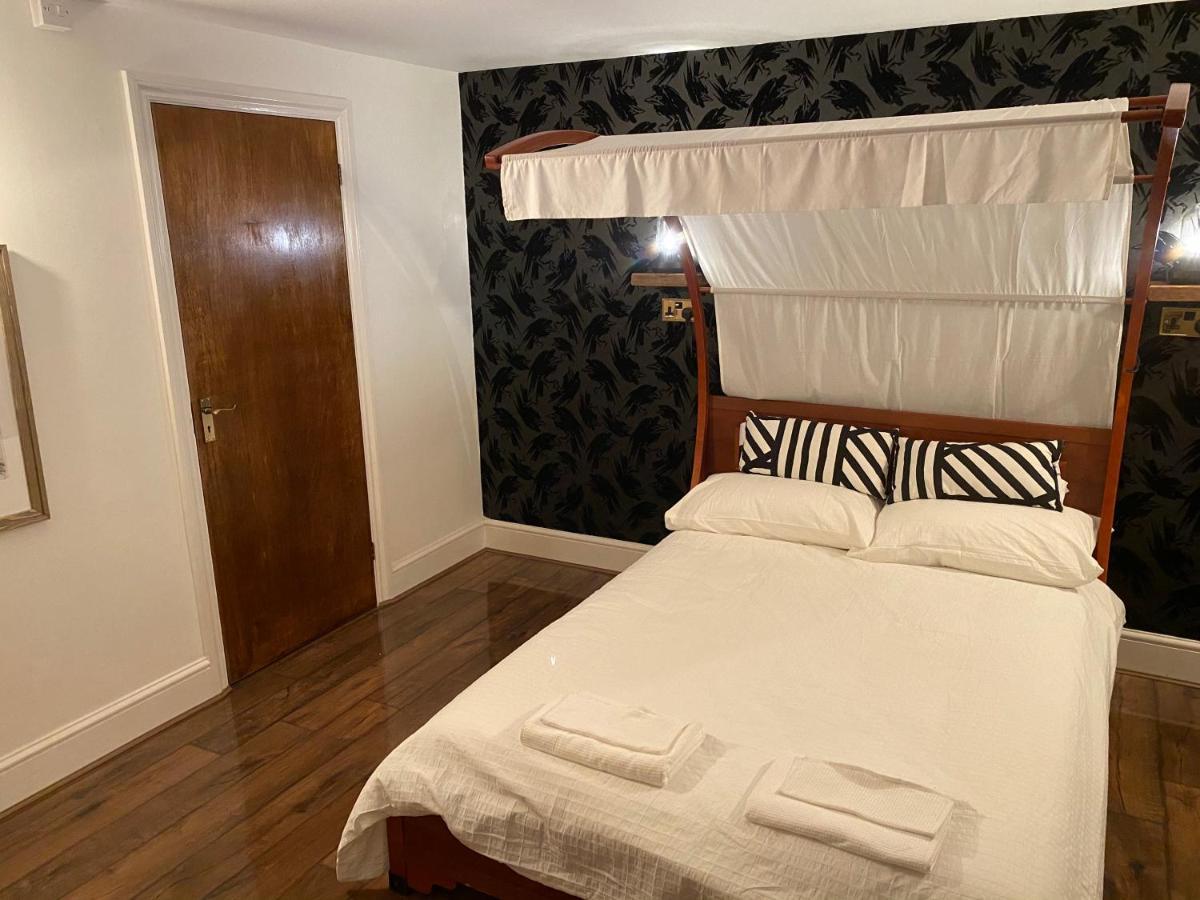 The Raven Suite Henley-on-Thames Esterno foto